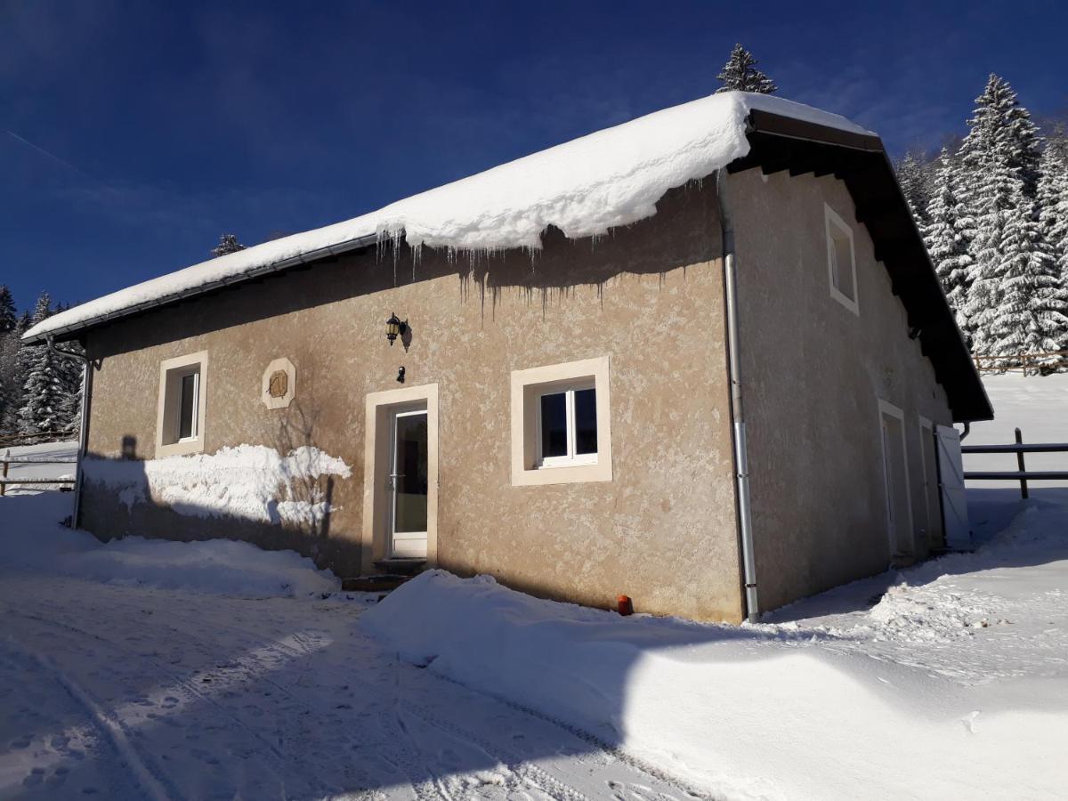 Gite Des 3 Marches Lamoura Habitación foto