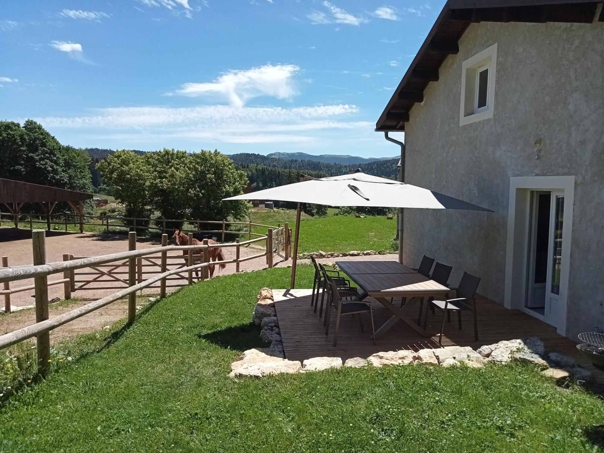 Gite Des 3 Marches Lamoura Exterior foto